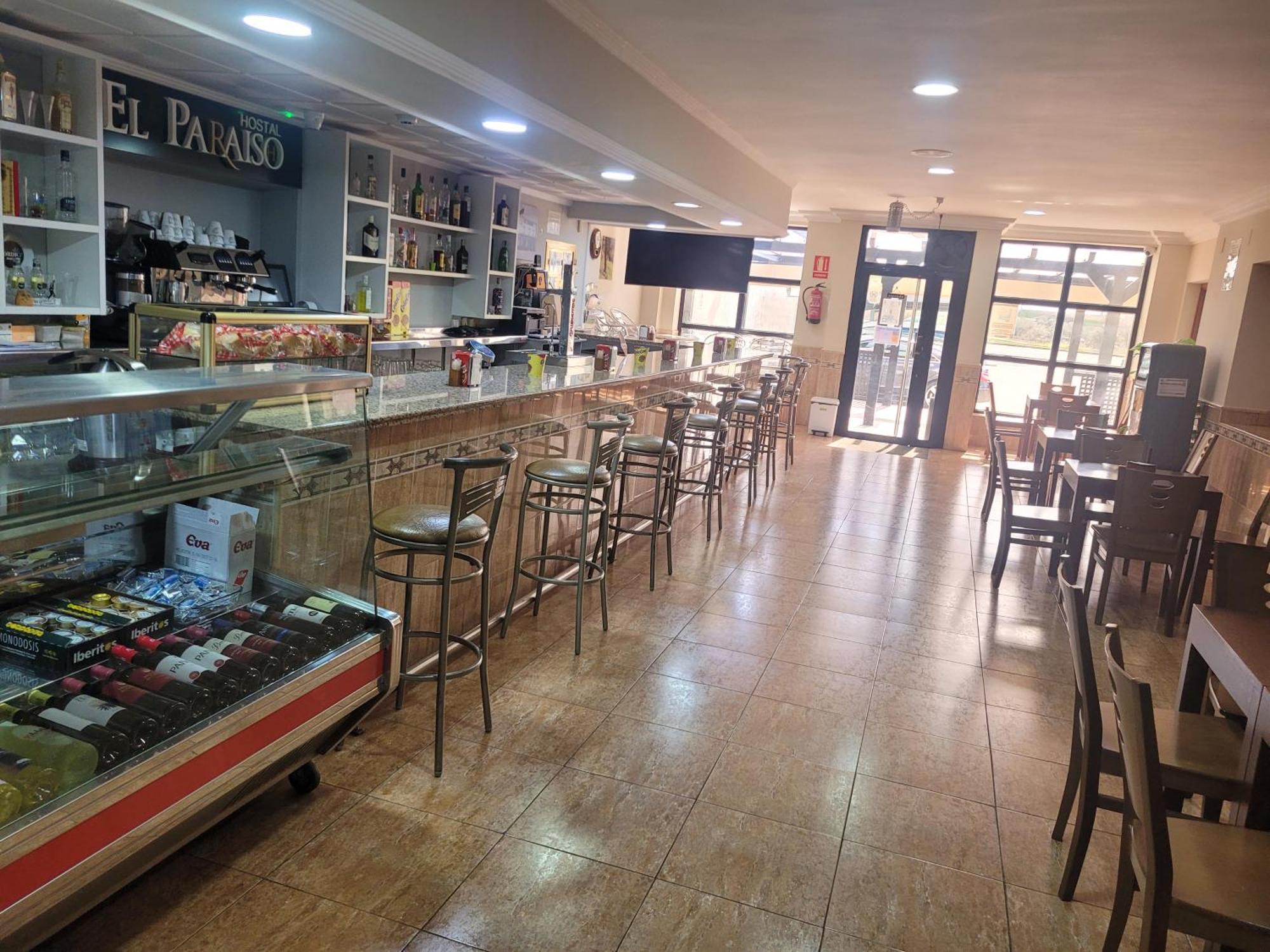 Hostal Restaurante El Paraiso Дон-Бенито Экстерьер фото